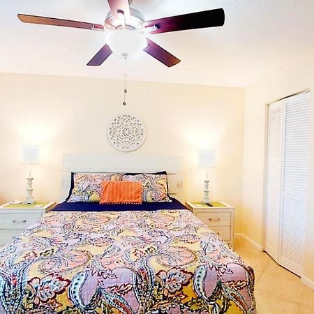 Paradise Sol 2Bd2Ba Condo On Golf Course Near Bch Сент-Питерсберг Экстерьер фото